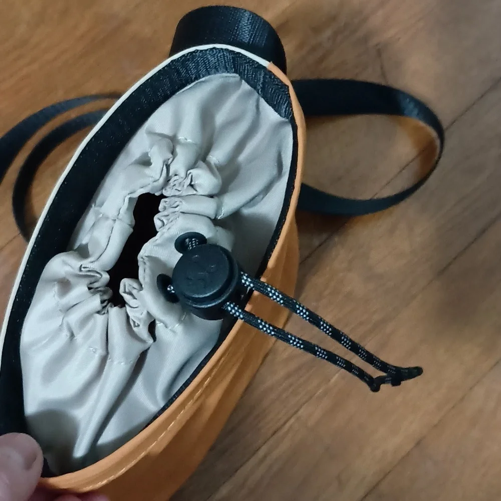 lululemon athletica Orange and Beige Crossbody Bag - Picture 4 of 9